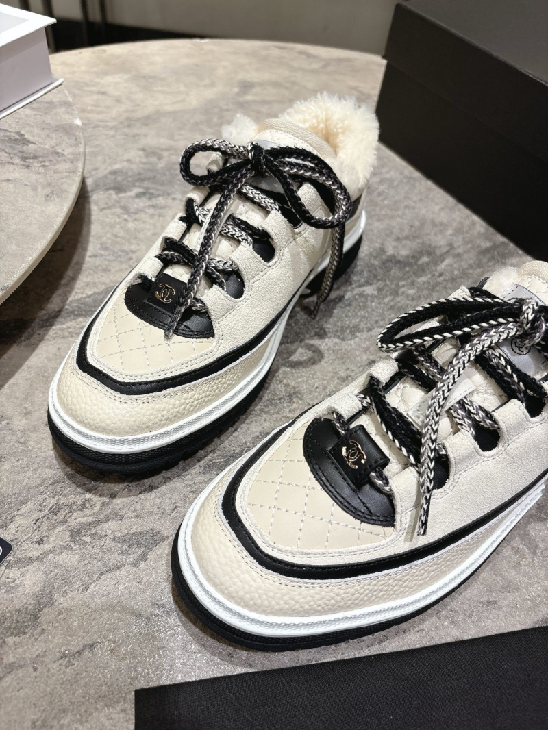 Ch**el sneakers